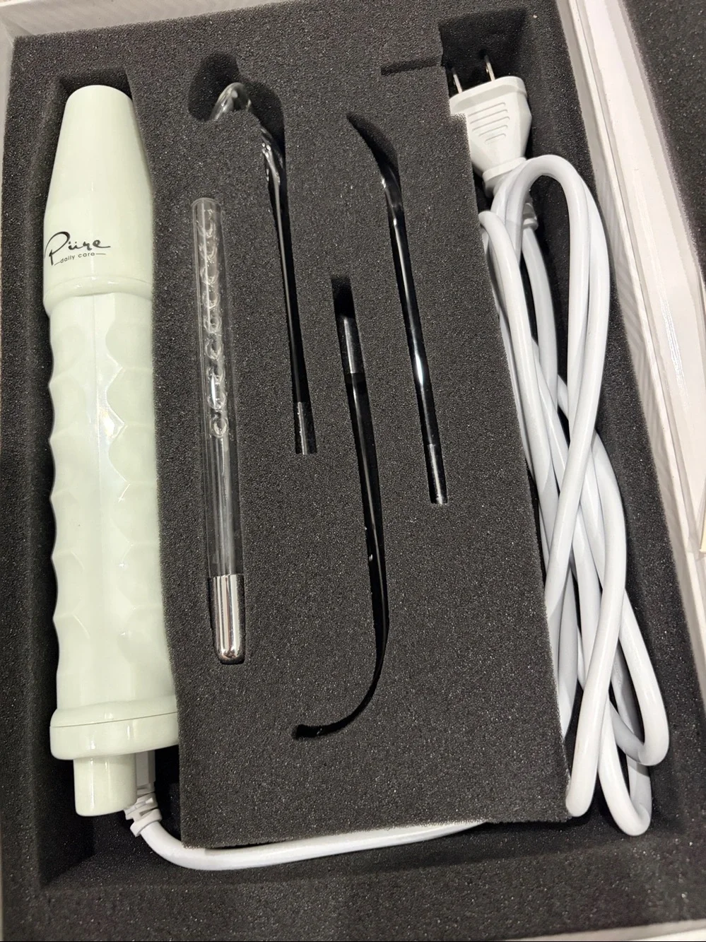 NUDE White NuDerma At-Home Dermal Cell Energy Device